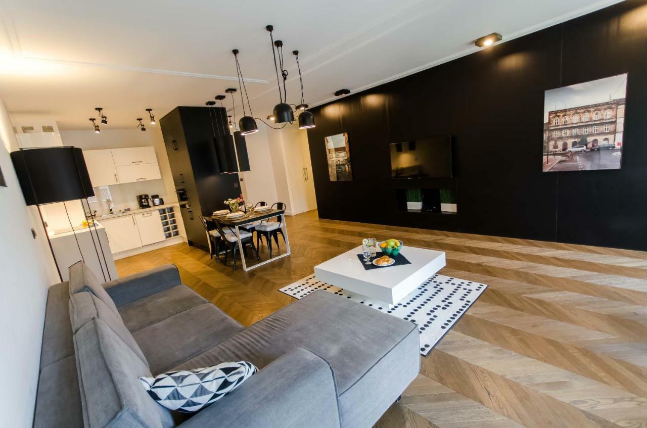Central Kazimierz Apartment With Balcony คราคูฟ ภายนอก รูปภาพ