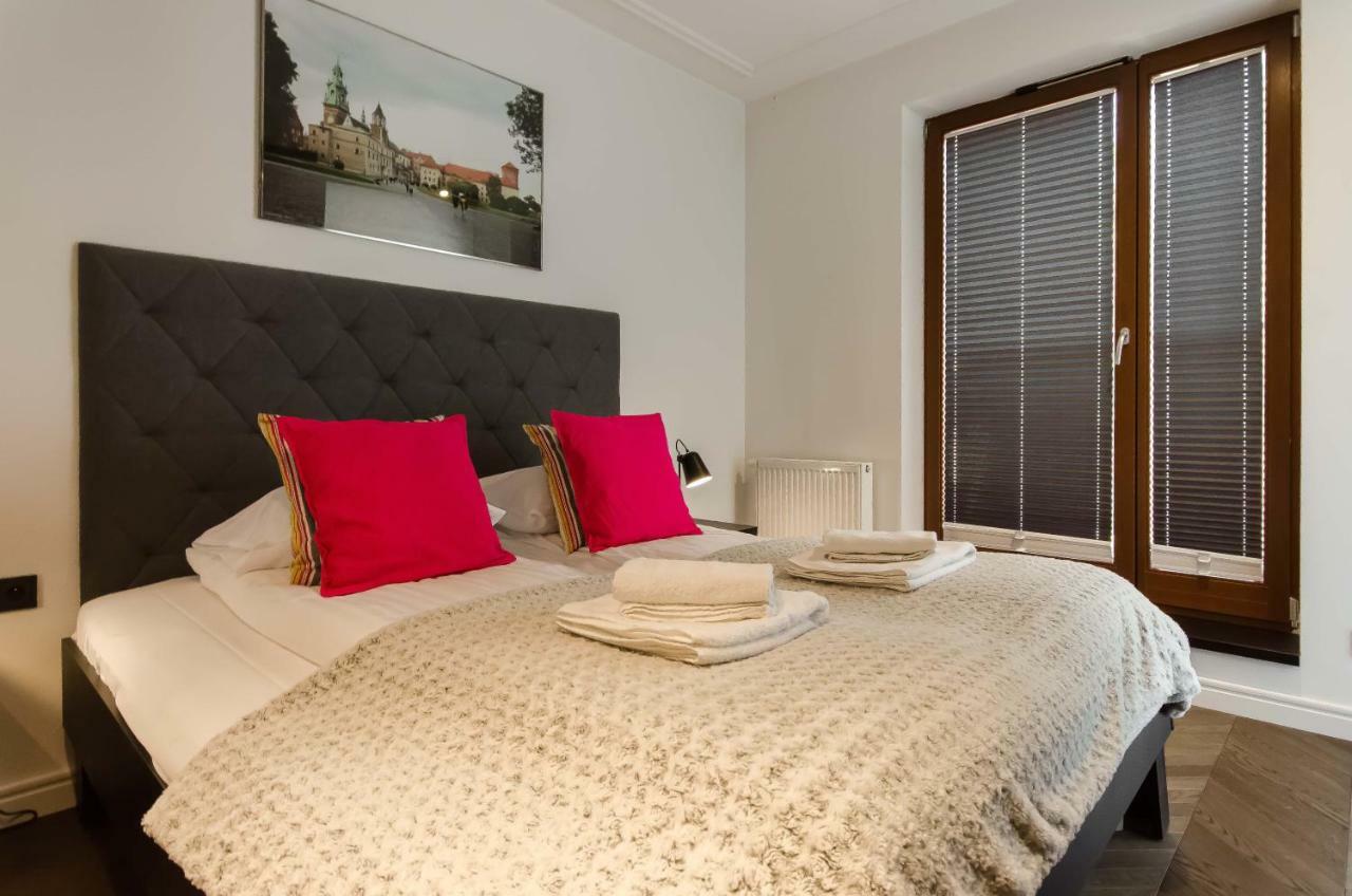 Central Kazimierz Apartment With Balcony คราคูฟ ภายนอก รูปภาพ