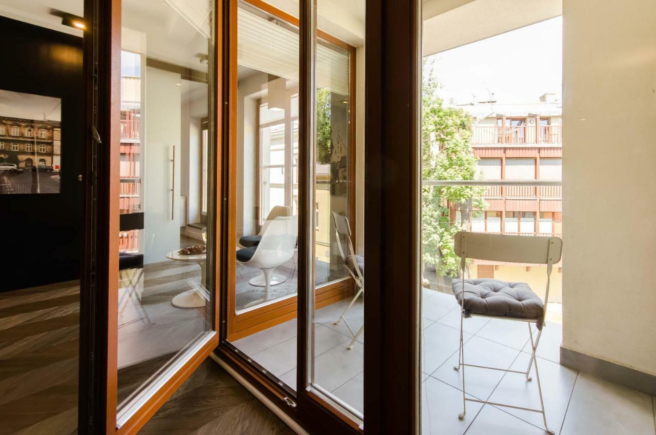 Central Kazimierz Apartment With Balcony คราคูฟ ภายนอก รูปภาพ